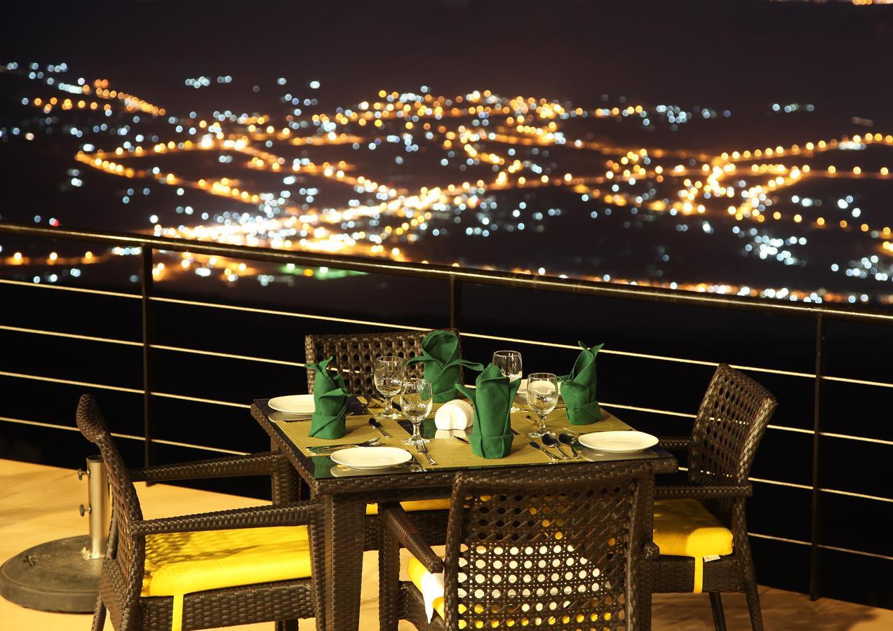 Hotel The View à Al Ḩamrāʼ Extérieur photo